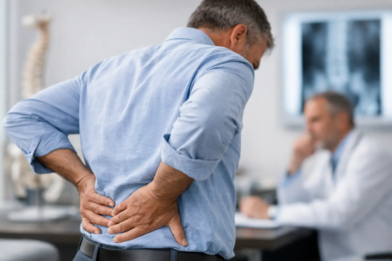 Dor lombar que não melhora: o que pode ser